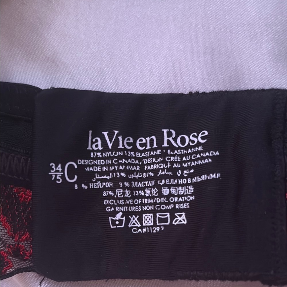 Elegant Black and red La Vie En Rose Lace Bra - Picture 3 of 3